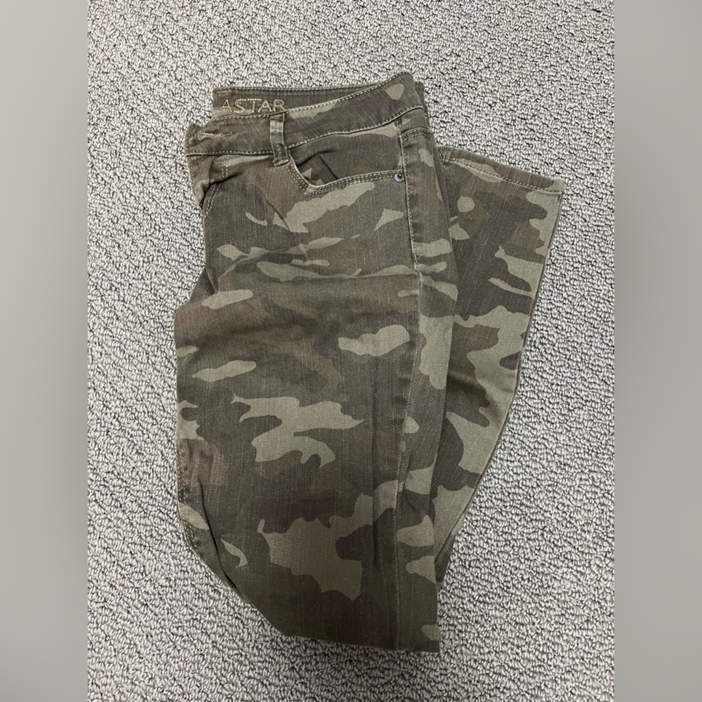 Women’s Skinny Jeans